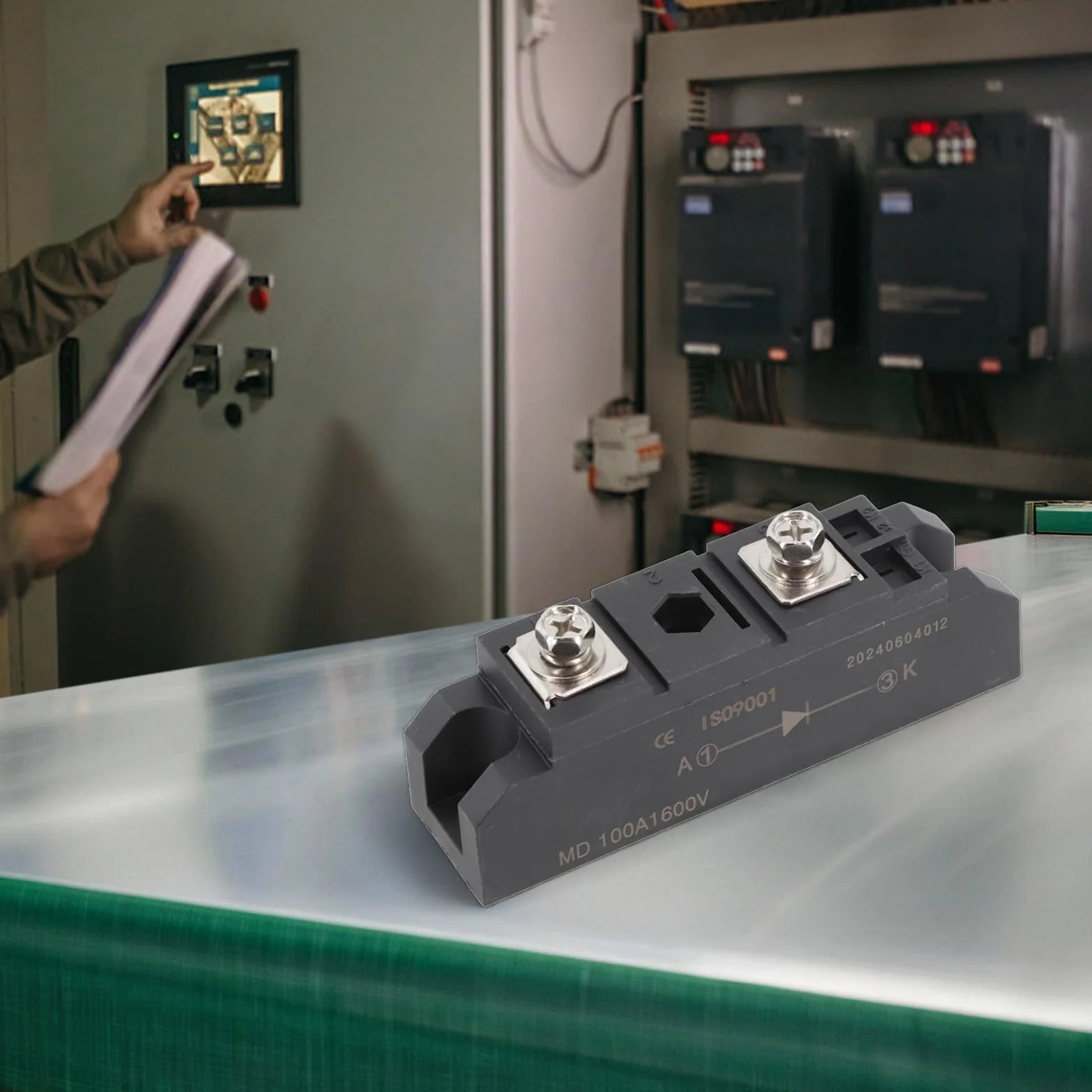 Modulo diodo di ricarica antiinverso compatibile con scatola combinatrice fotovoltaica 1600V (MD100A)