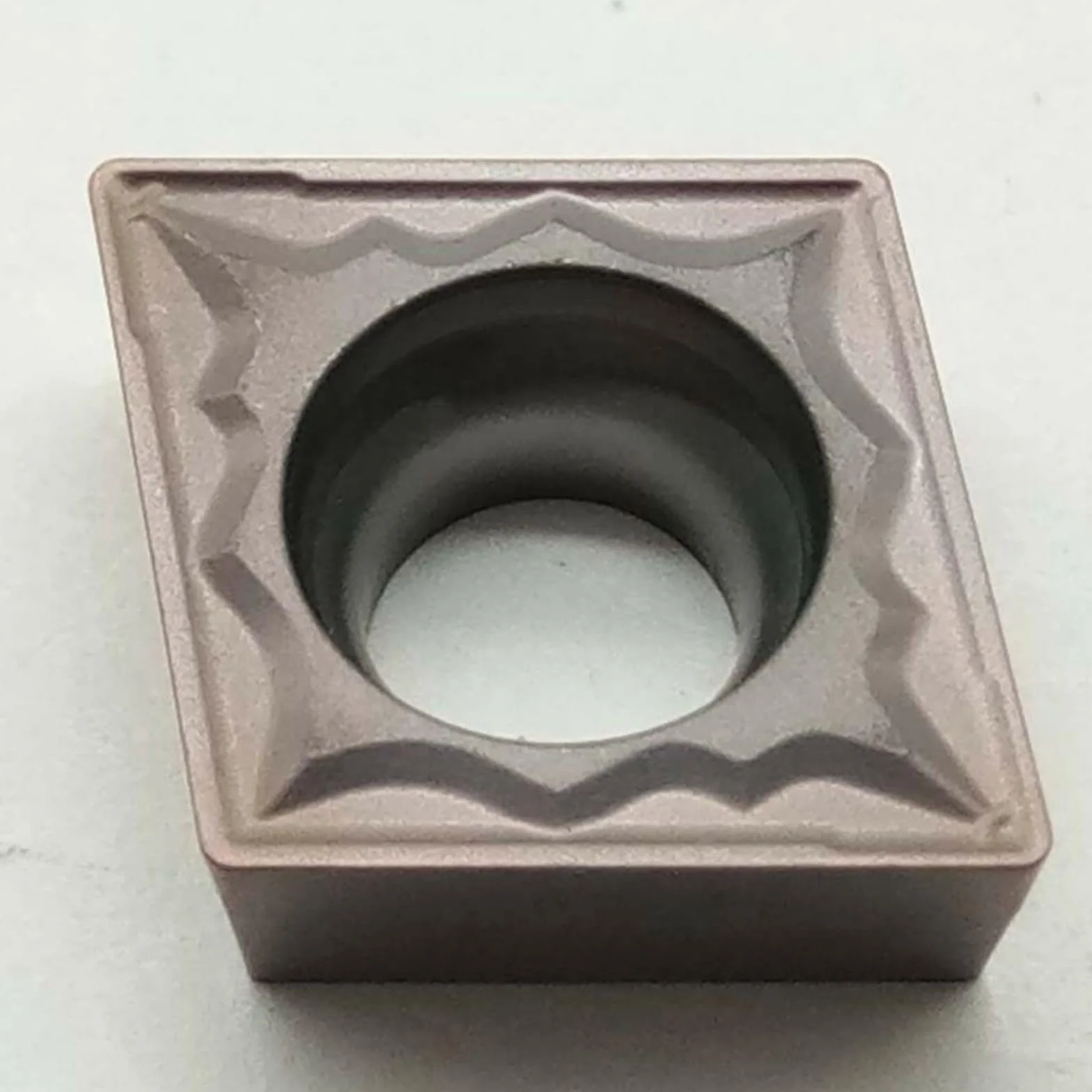 Inserti di tornitura in carburo CCMT09T304-HMP grado PC9030 per CNC metalli