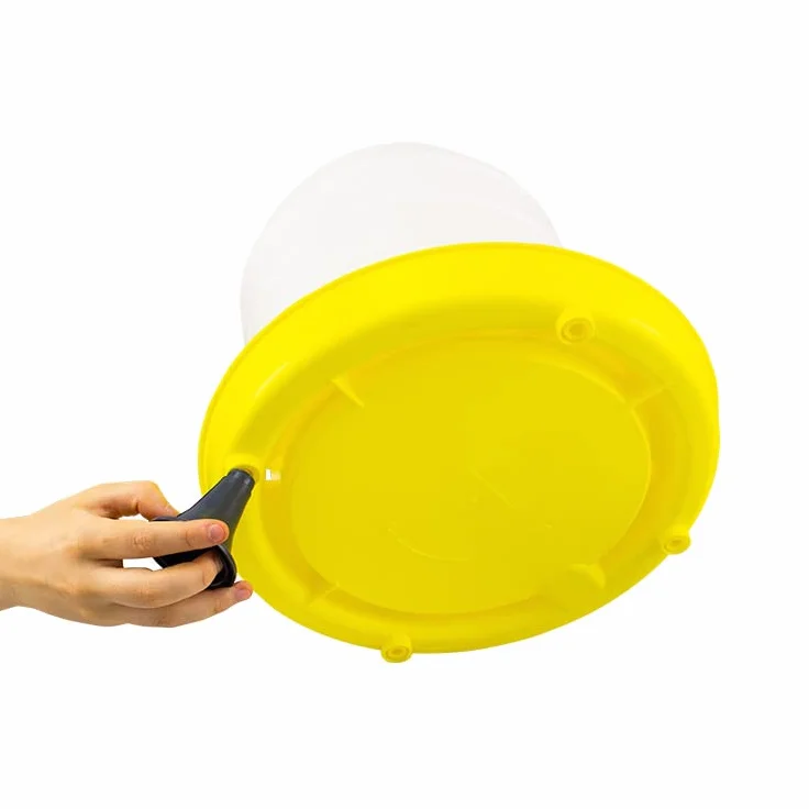 Abbeveratoio a sifone 15 litri con manico-tappo e piedini