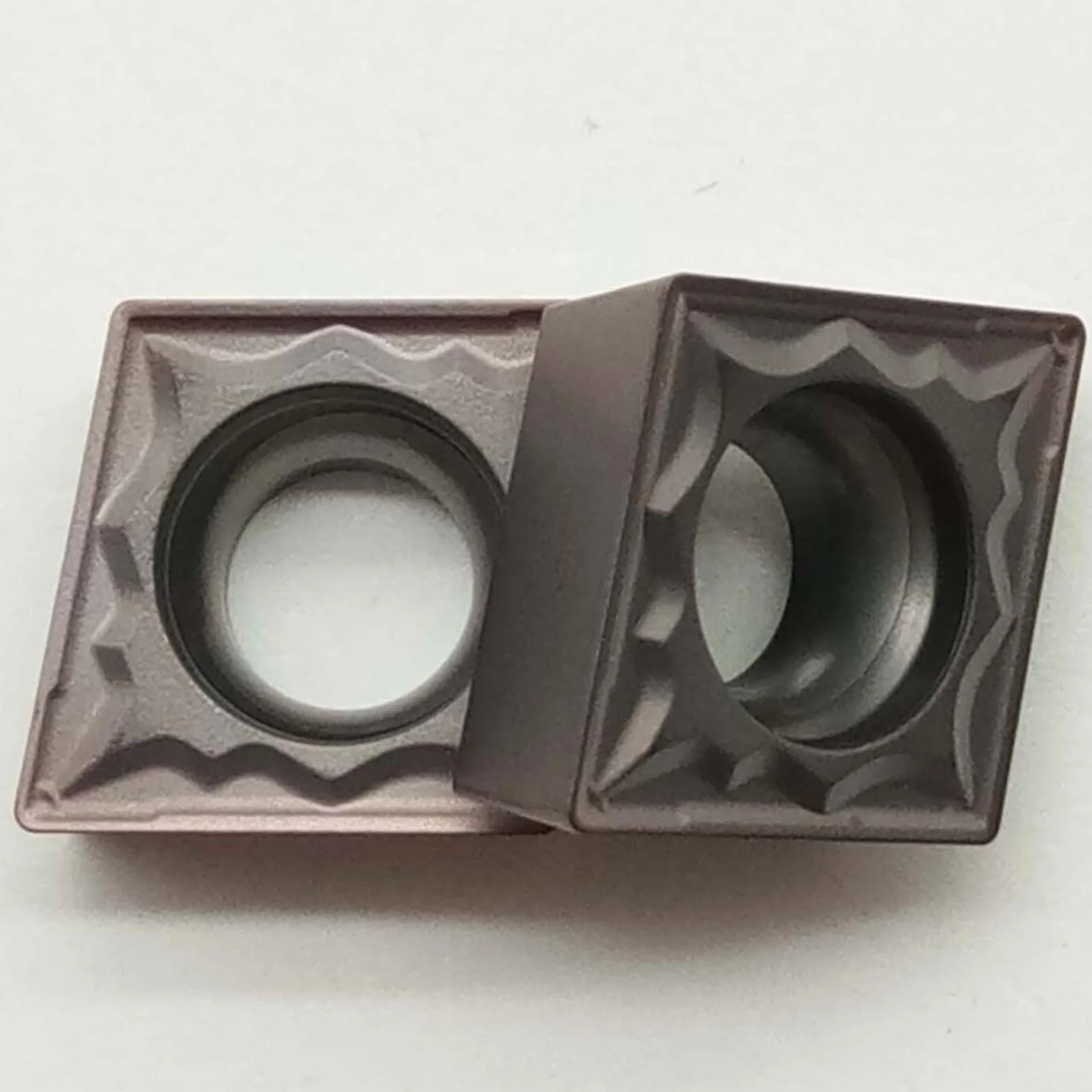 Inserti di tornitura in carburo CCMT09T304-HMP grado PC9030 per CNC metalli