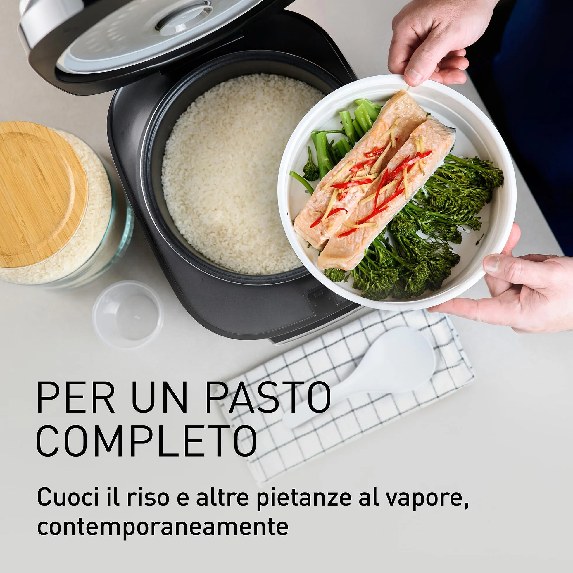Panasonic Cuociriso Automatica con Vapore Fuzzy Logic, 1,5 litri, Nero