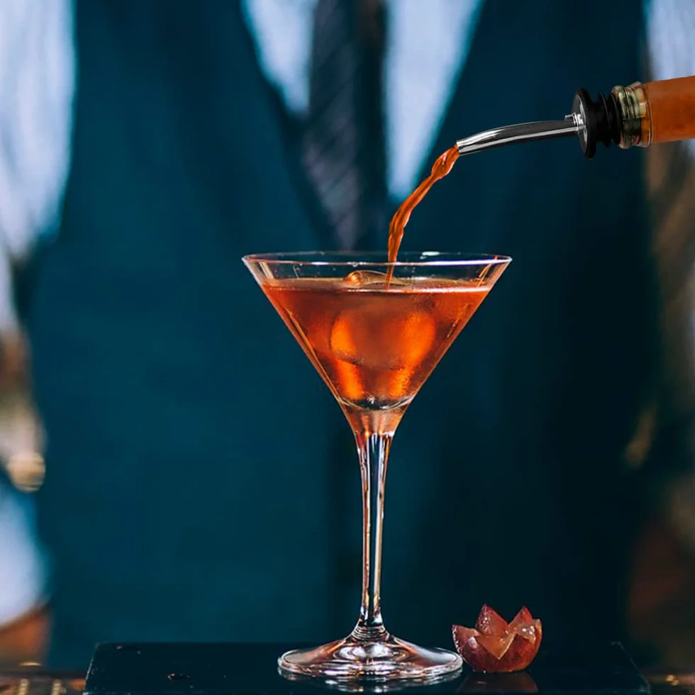 FineGood - Paletta per ghiaccio con 6 bottiglie in acciaio inox per cucchiaini da bar, bottiglia di liquore, beccuccio con tappi antipolvere
