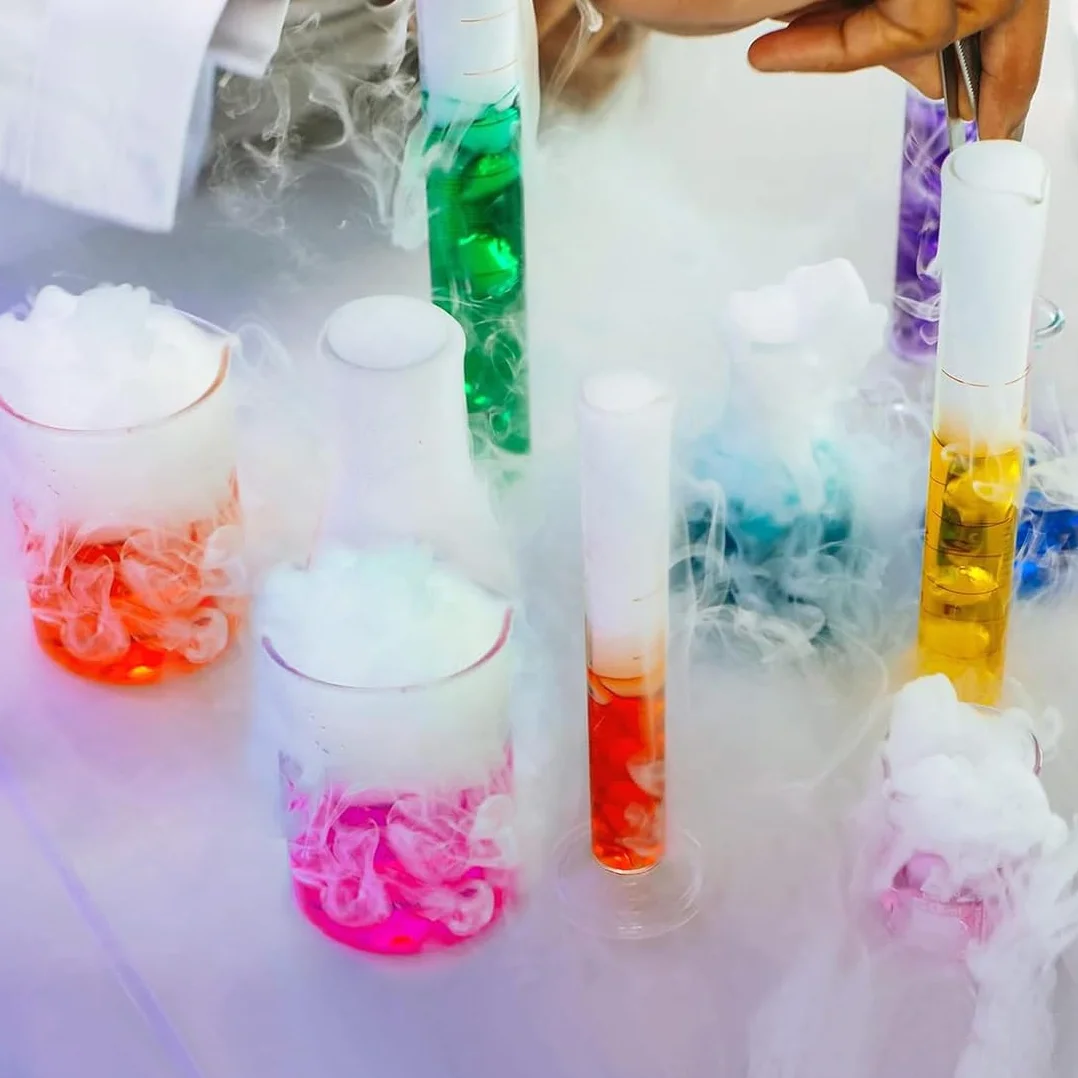 ZEEROQOLAB Zestaw Szkła Laboratoryjnego: 4 Zlewki, 3 Cylindry Miarowe, 3 Kolby Erlenmeyera z Pipetami i Mieszadłami