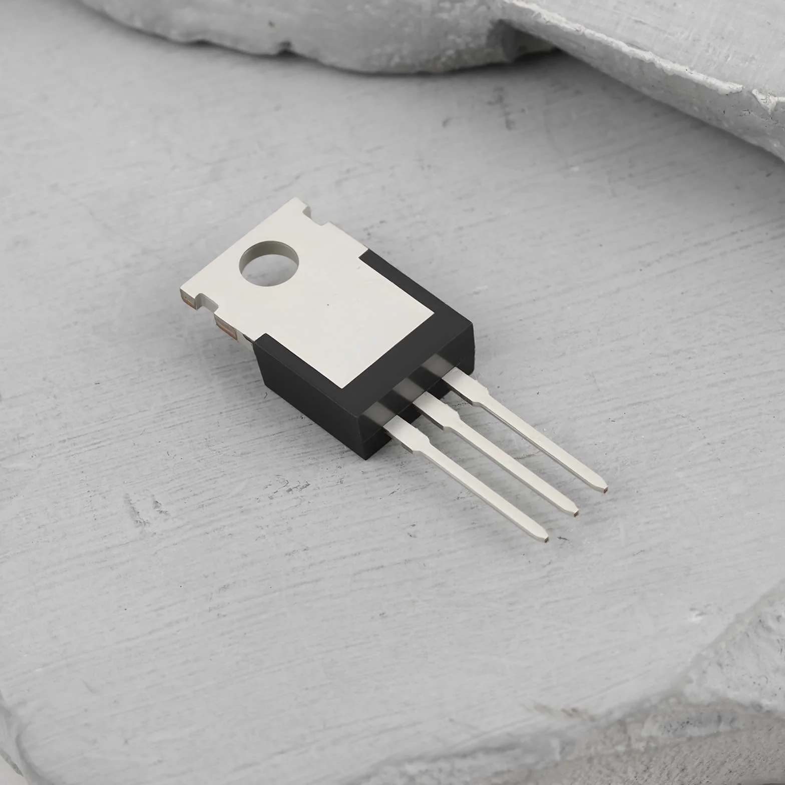 IRFB4227 Transistor MOSFET Di Potenza A Canale N TO-220 200 V 65 A