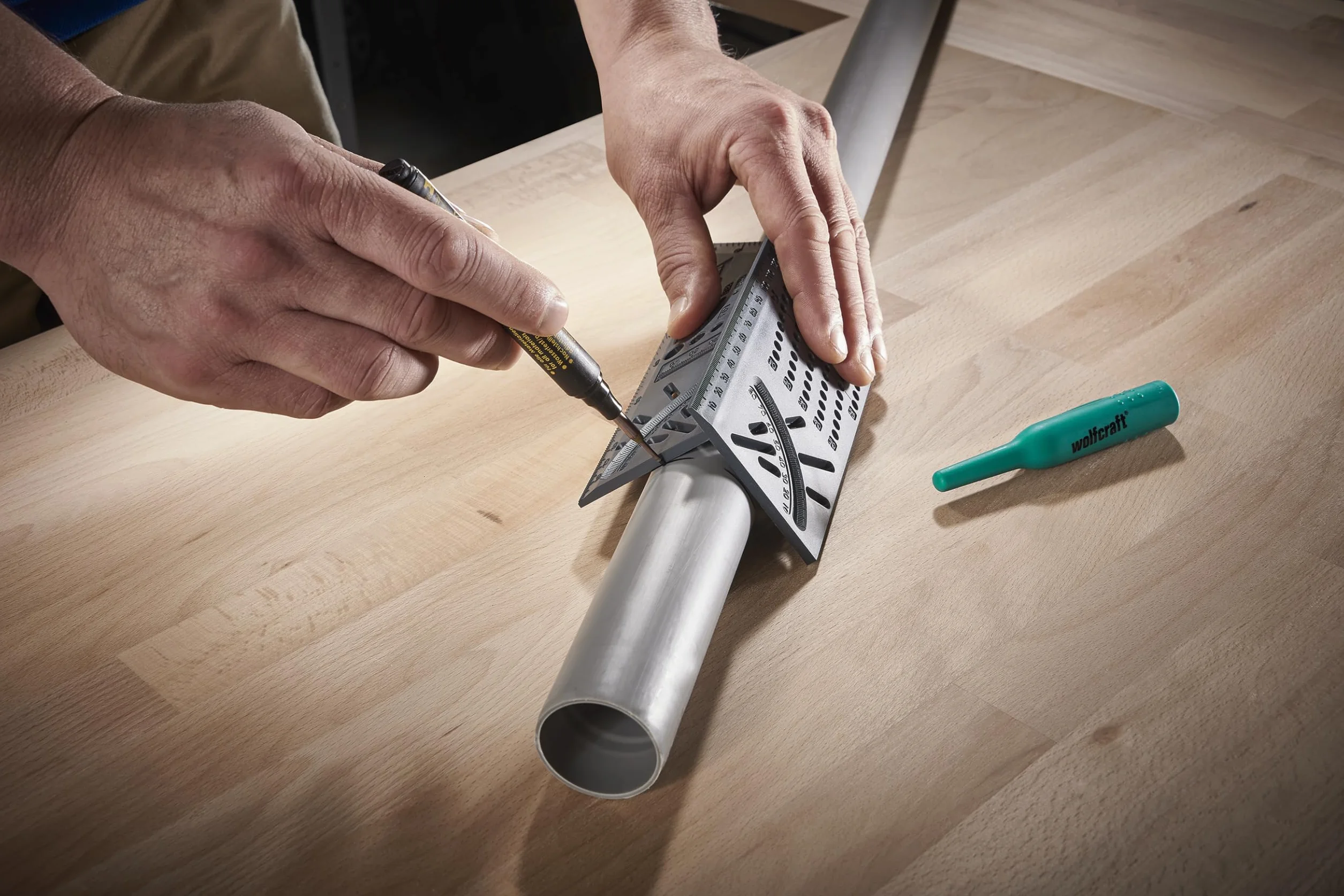 wolfcraft Squadra 3D Utensile Tracciatura Pezzi Tridimensionali Battute 45°/90° Scala Millimetrata Goniometrica Calibro Punte