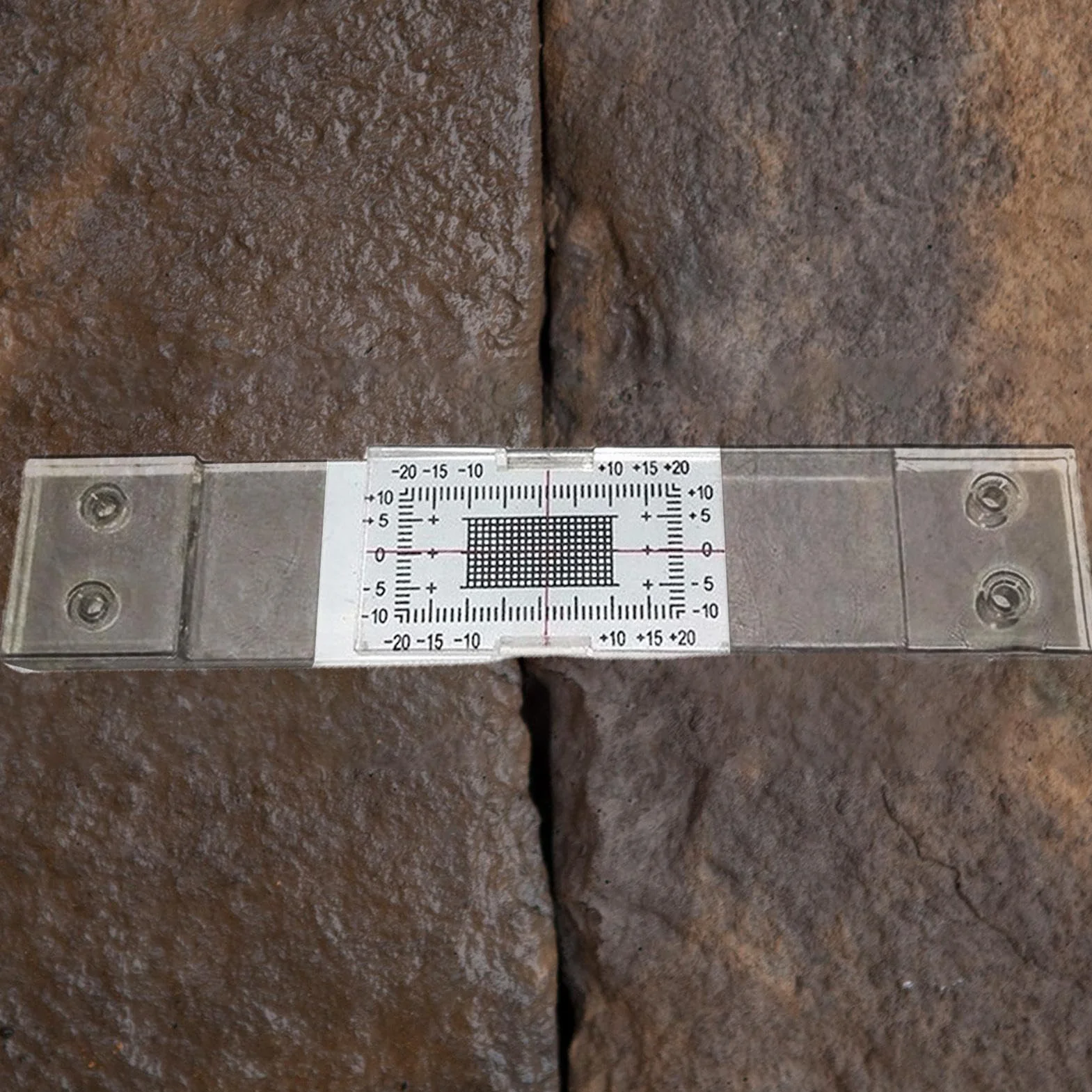 Dispositivo di ispezione fessure - Indicatore apertura meccanica - Strumento analisi strutturale per restauro partizioni gesso pietra