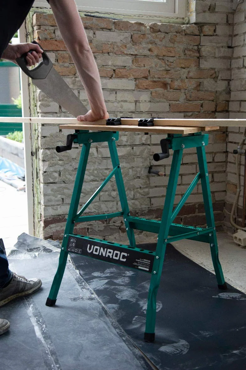 VONROC Banco da lavoro richiudibile in legno di bambù. Portata massima 150 kg, pieghevole. Dimensioni: Larghezza: 520 mm - Altezza: 775 mm - Lunghezza: 635 mm