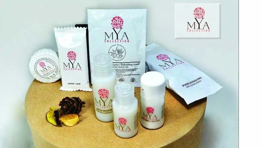 Bagnodoccia Shampoo in bustina monodose 10 ml Confezione 50 pezzi Linea Cortesia Hotel Mya collection