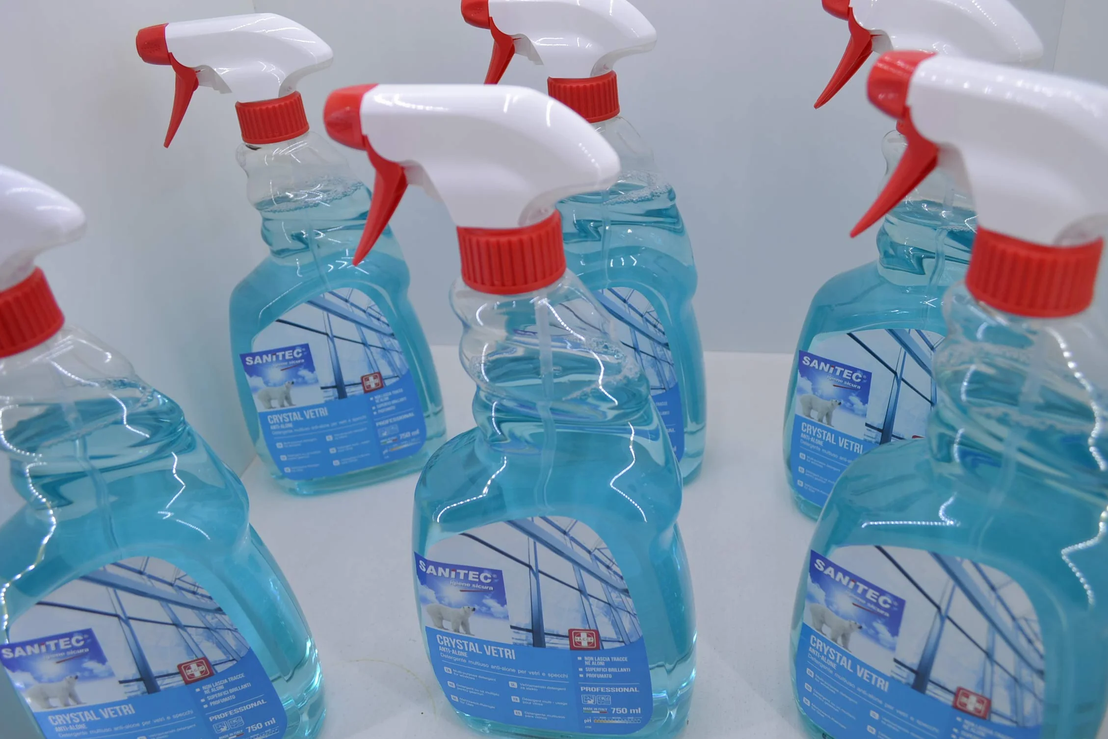 Sanitec detergente professionale vetri Crystal Vetri 750ml cartone 6pz Anti-Alone