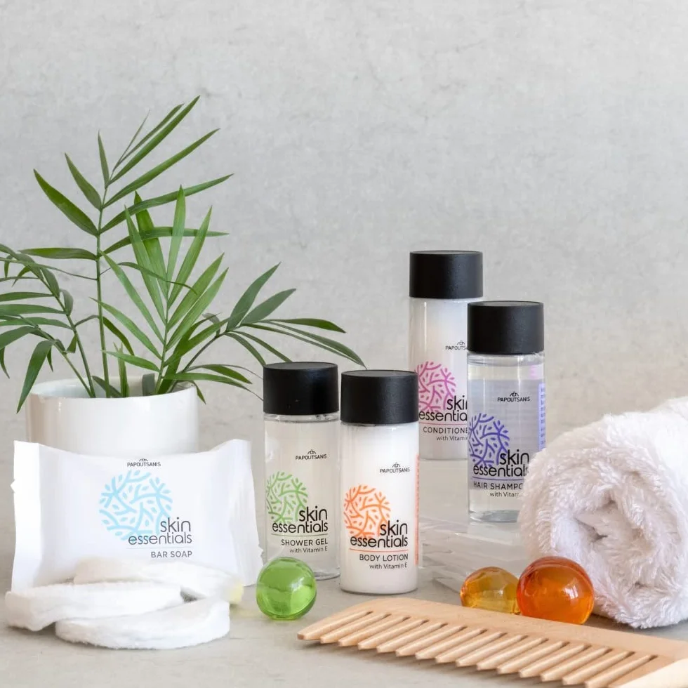 Flexi Amenities Set Cortesia Hotel Skin Essentials 33 ml Linea Cortesia Completa 50 Set (250 pezzi)