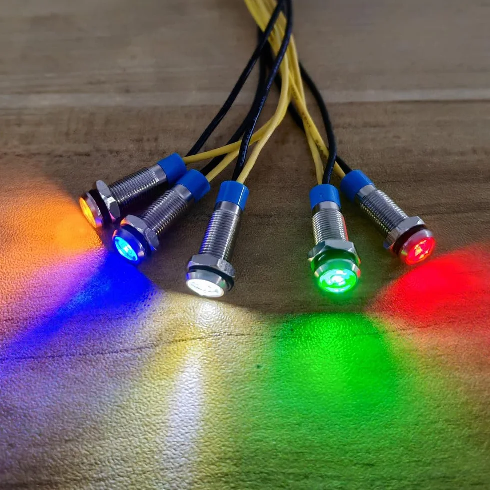 Gebildet 10Pcs 6mm 230VAC LED Indicatore Luminoso in Metallo Lampada di Segnalazione Impermeabile (Verde Arancia Rosso Blu Bianco 10Pcs)