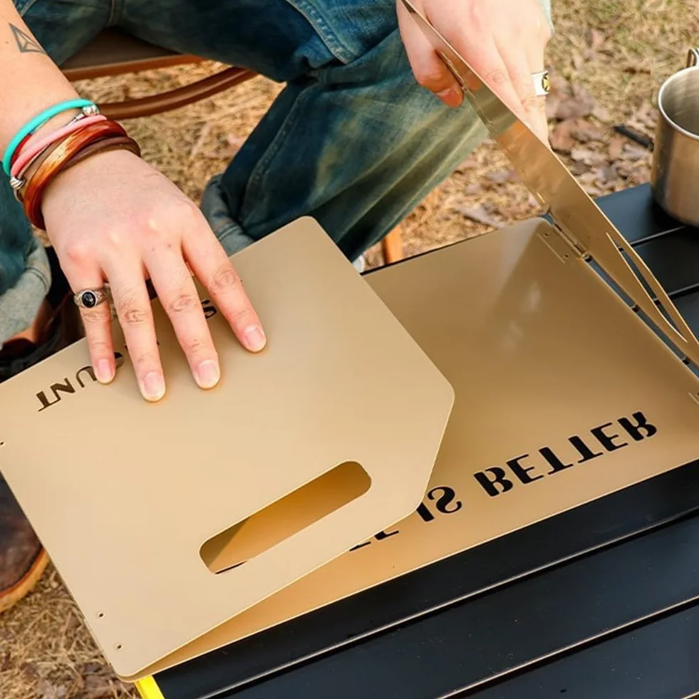 Barriera antivento per fornello da campeggio, design pieghevole a 3 pannelli, con rivestimento resistente al calore e borsa per un facile trasporto (cachi)