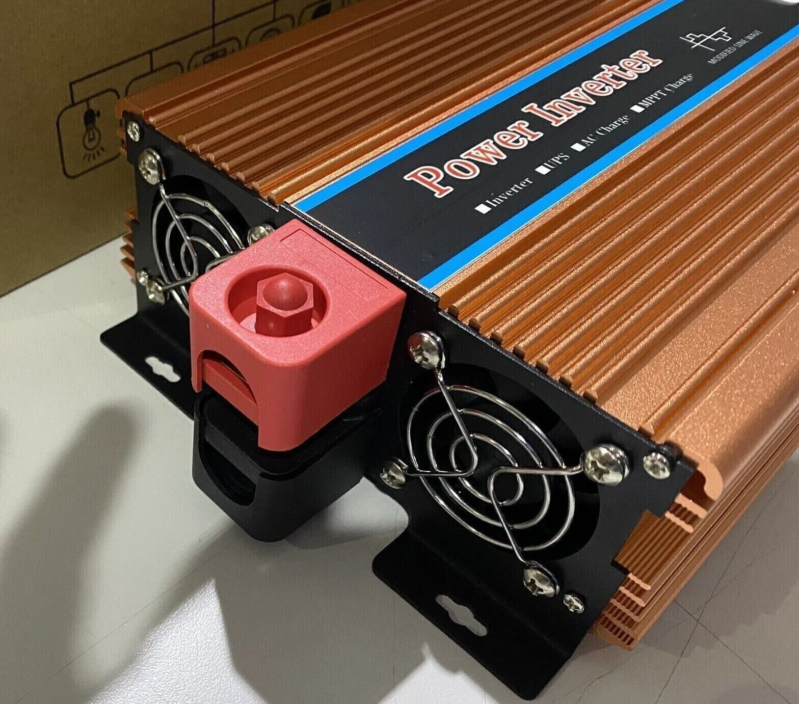 KIT FOTOVOLTAICO 3kW PANNELLO 3x 200W INVERTER 6000W REGOLATORE 60A BATTERIA GEL 100ah
