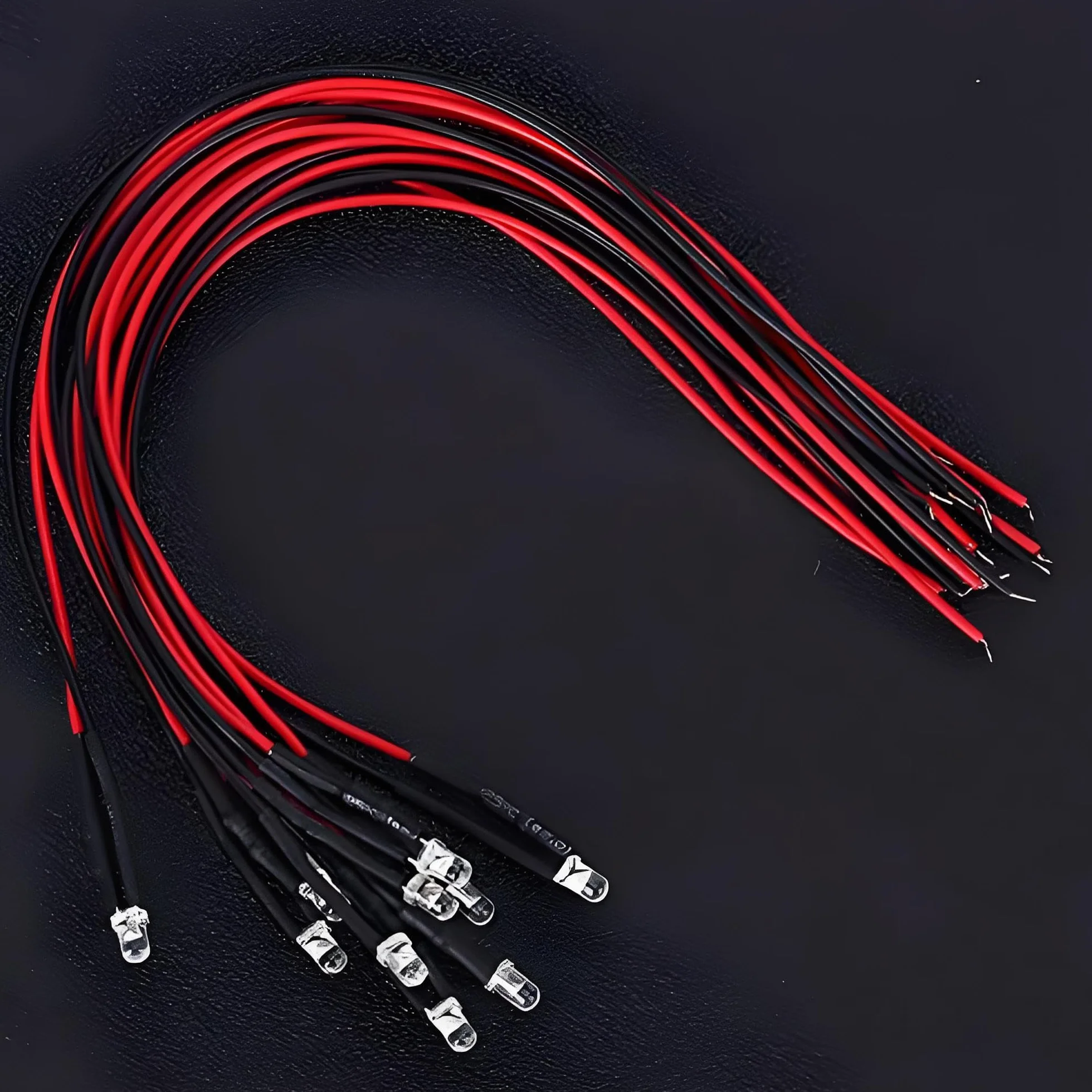 Fafeicy 50 Pezzi Diodi LED Cablato Emissione 5-12V 3mm 0.06W Luminosa Testa Tonda Luce Bianca Calda