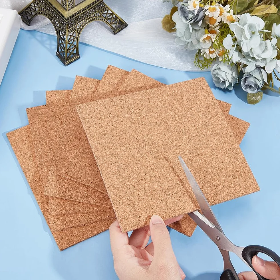 BENECREAT 20 Fogli Sughero Autoadesivi 15x15 cm 3 mm Bacheca Tappetino Sottobicchiere Decorazione