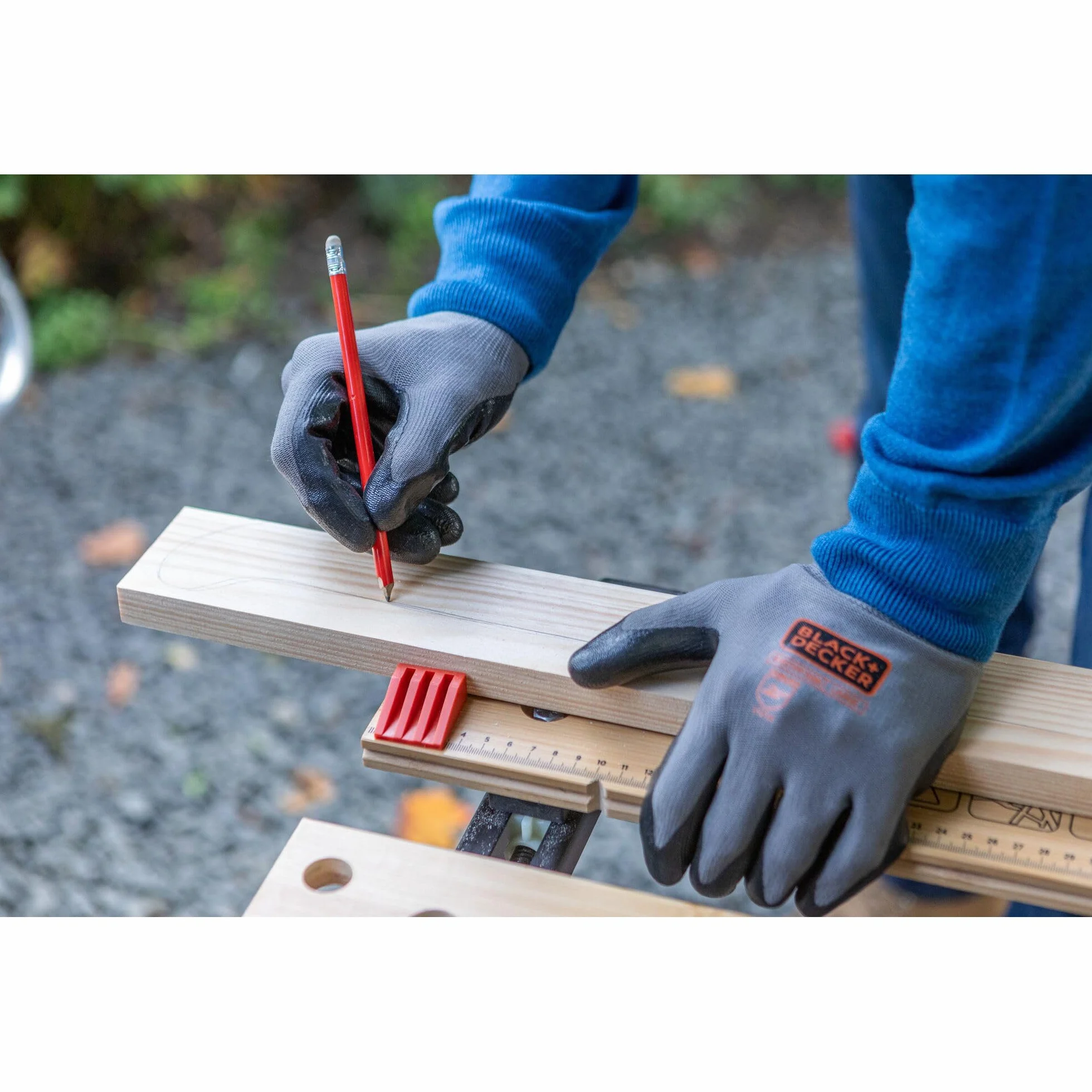 BLACK+DECKER, Banco da Lavoro Workmate, Black/Wood, 15.5 x 84 x 12.5 cm. WM301-XJ