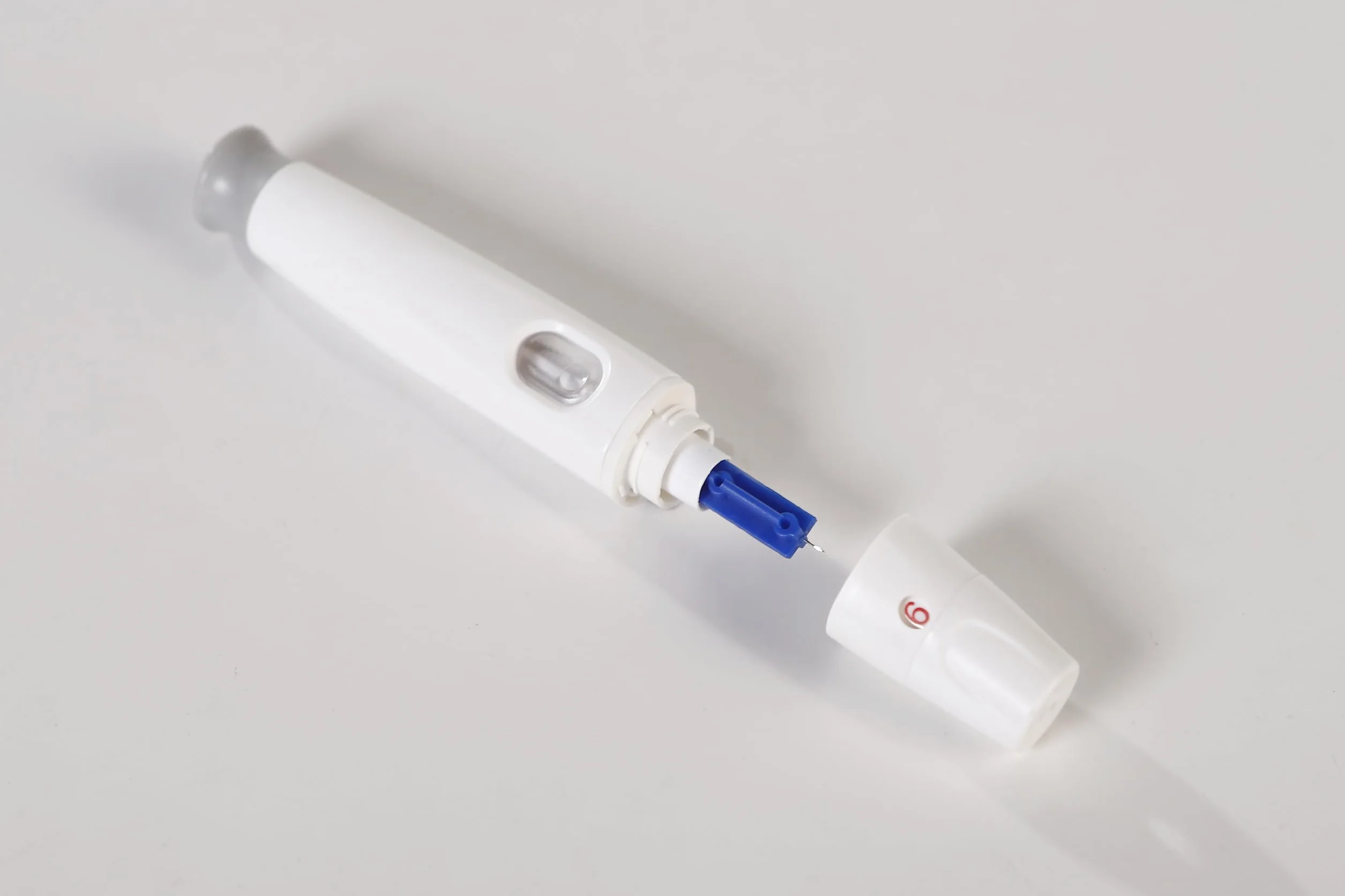 EUROPAPA® Lancette 100 Pezzi, Lancette Sterili Monouso, Lancette Sangue, Lancette Di Sicurezza Per La Misurazione Della Glicemia, Diabetici, Misuratore Di Glicemia Serie EUROPAPA BG Applicabile