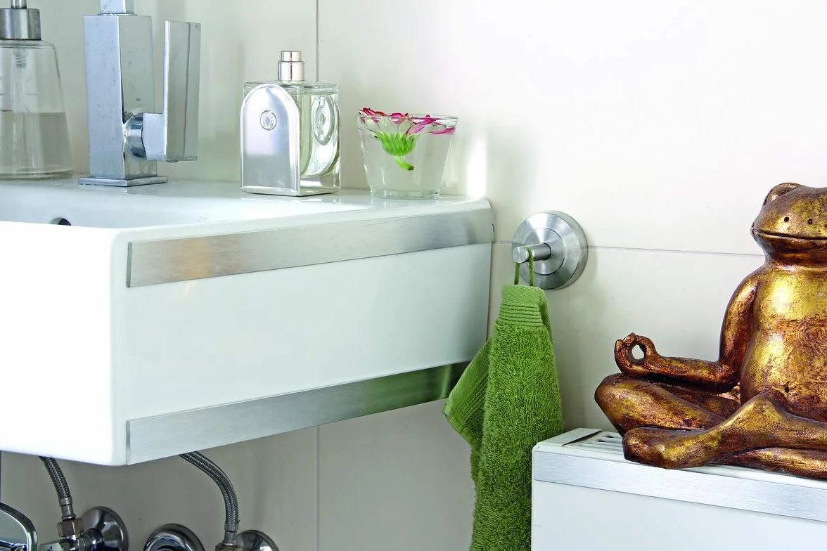 Alberts 488802 Barra piatta autoadesiva alluminio design acciaio inox 1000 x 25 x 2 mm
