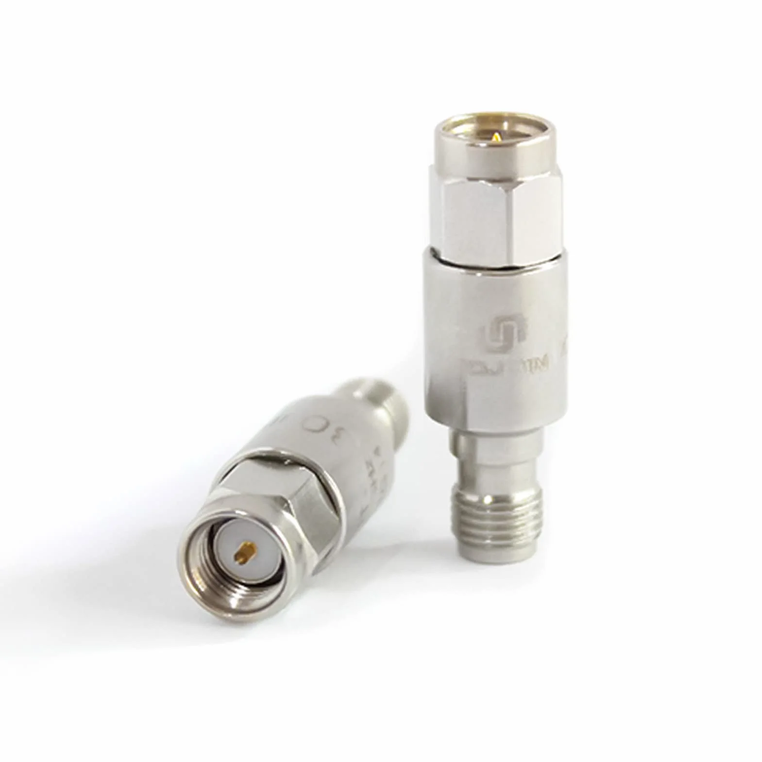 TOJOIN 2PCS Attenuatore Coassiale RF, da CC a 8GHz 50ohm Attenuatore Fisso da SMA Maschio a SMA Femmina, 2W 30dB per Comunicazioni Mobili Radar Dell'aviazione (2W 8G 30dB-2pcs)
