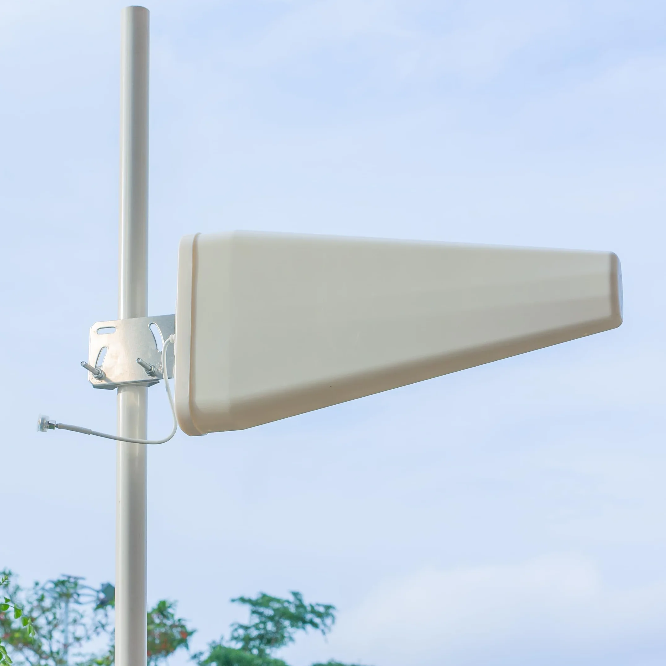 Antenna 5G/4G LTE 12dBi Esterna Direzionale Compatibile con Vodafone FWA, WindTre, Iliad, Fastweb 700~3700 MHz SMA/RP-SMA/TS9 5m