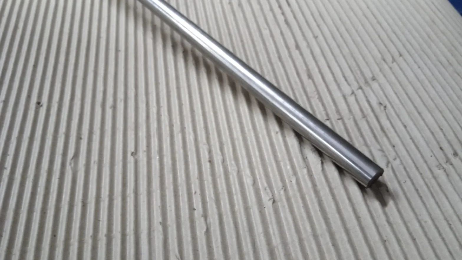 Barra tonda ACCIAIO INOX AISI304 trafilato D12X1000mm