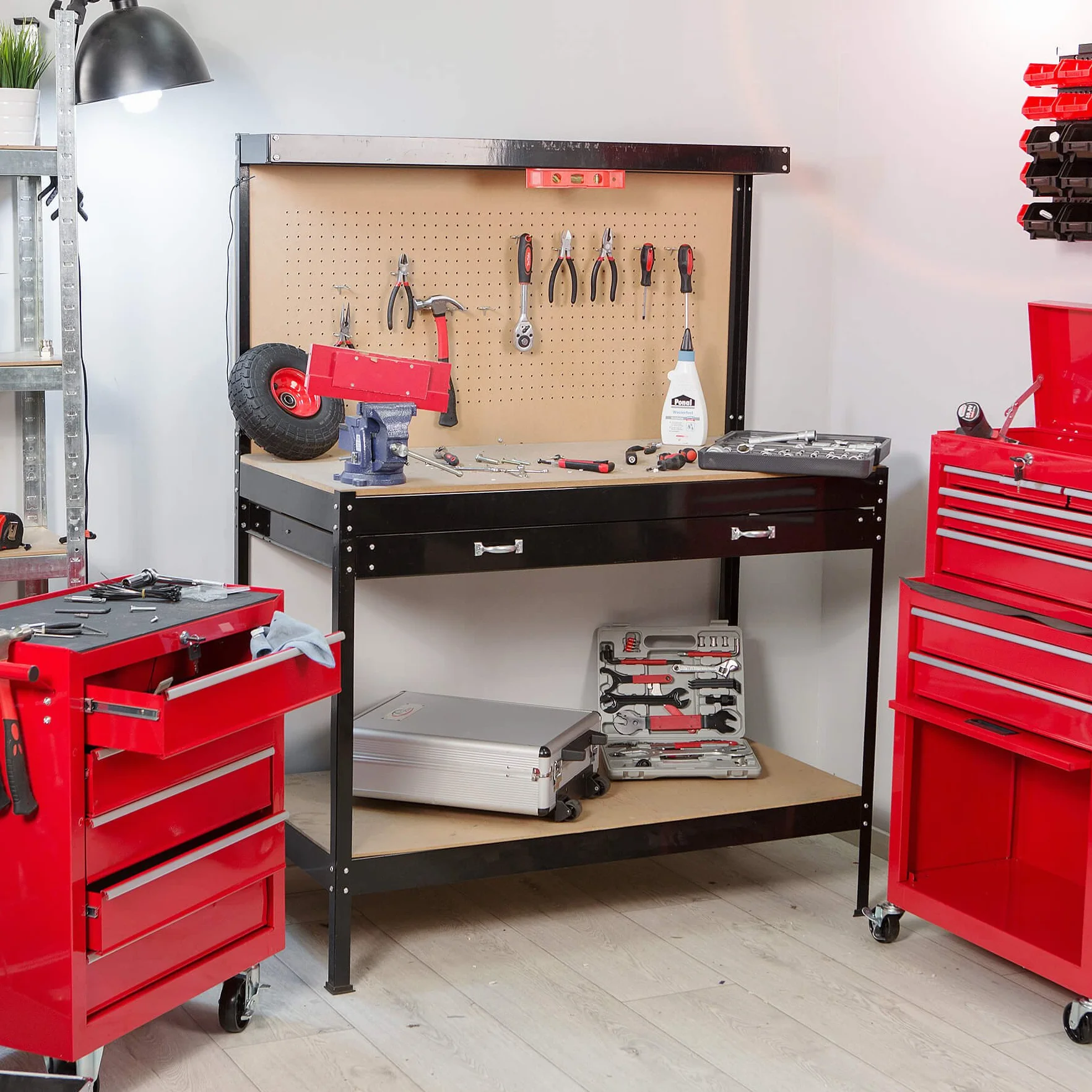 tectake® Banco da lavoro 120x60x156cm, Tavolo ideale per Fai da te, 12 Ganci inclusi, Ampio Cassetto per vari Utensili, Parete con Fori, Spazio per Attrezzi da Lavoro in Garage, Officina, Casa - Nero