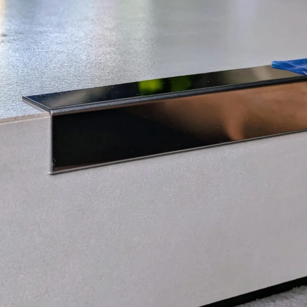 Profilo angolare PROFILITEC Acciaio Inox AISI 304 Lucido 2m 25x25 mm Listello protezione paraspigolo