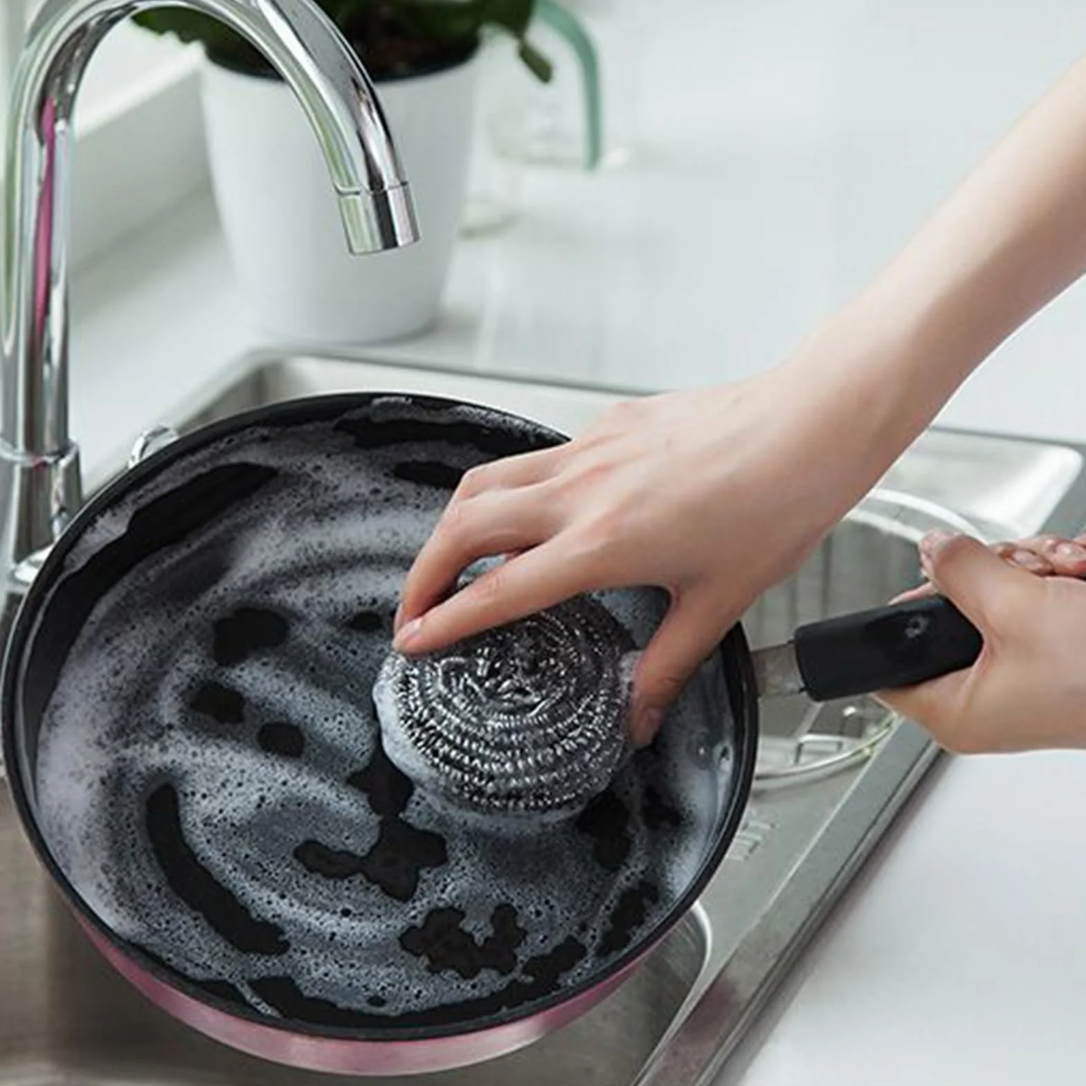 Spazzola In Acciaio Per Pentole | Utensile per Pulizia Bagno | 6 Pezzi Pagliette in Acciaio Inossidabile Antigraffio per Casa Cucina Lavello Stoviglie Pentole Barbecue Ristorante