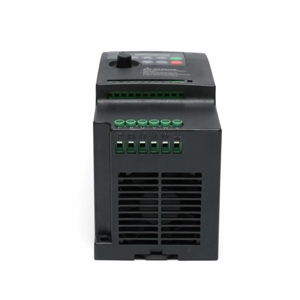 Invertitore di frequenza da 220 V a 380 V VFD ingresso monofase uscita trifase inverter 5,5 KW controllo motore