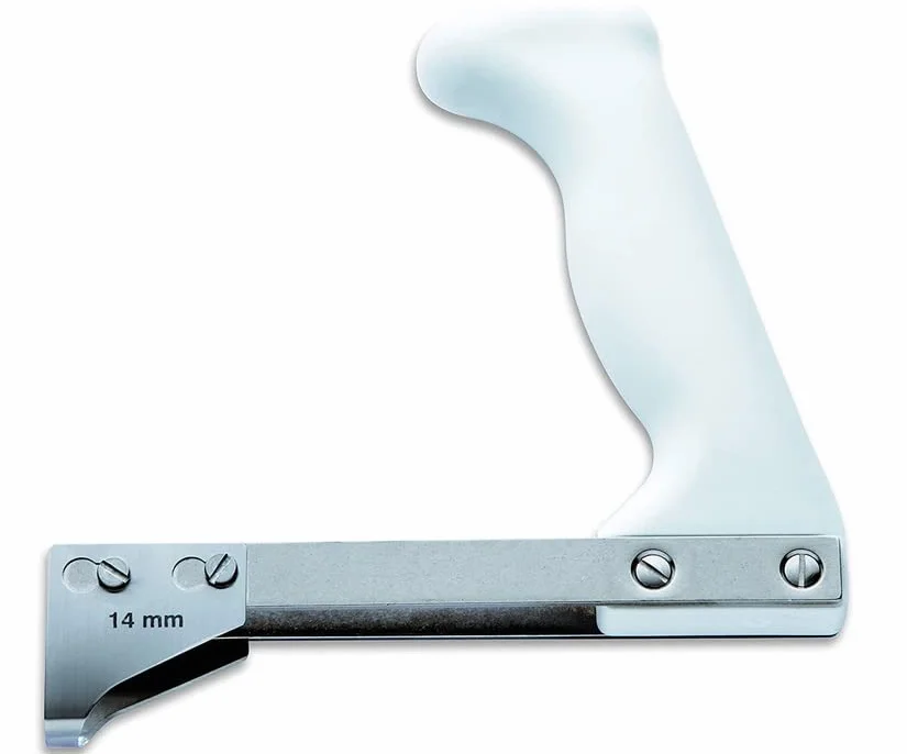Generico Tiracostole in acciaio inox lama da 14 mm. con manico resistente