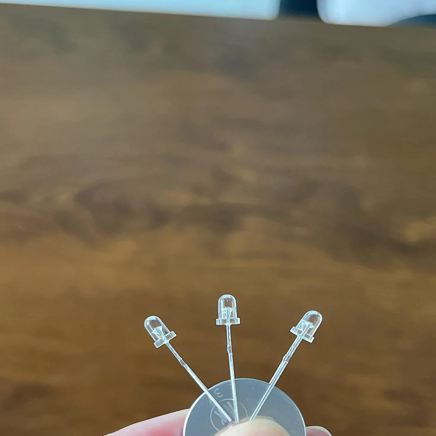 3mm Diodi Led, 120 Pezzi Bianco caldo Emissione Diodi Led Alta Luminosità, 3V Led Diodi (3mm 120Pezzi)