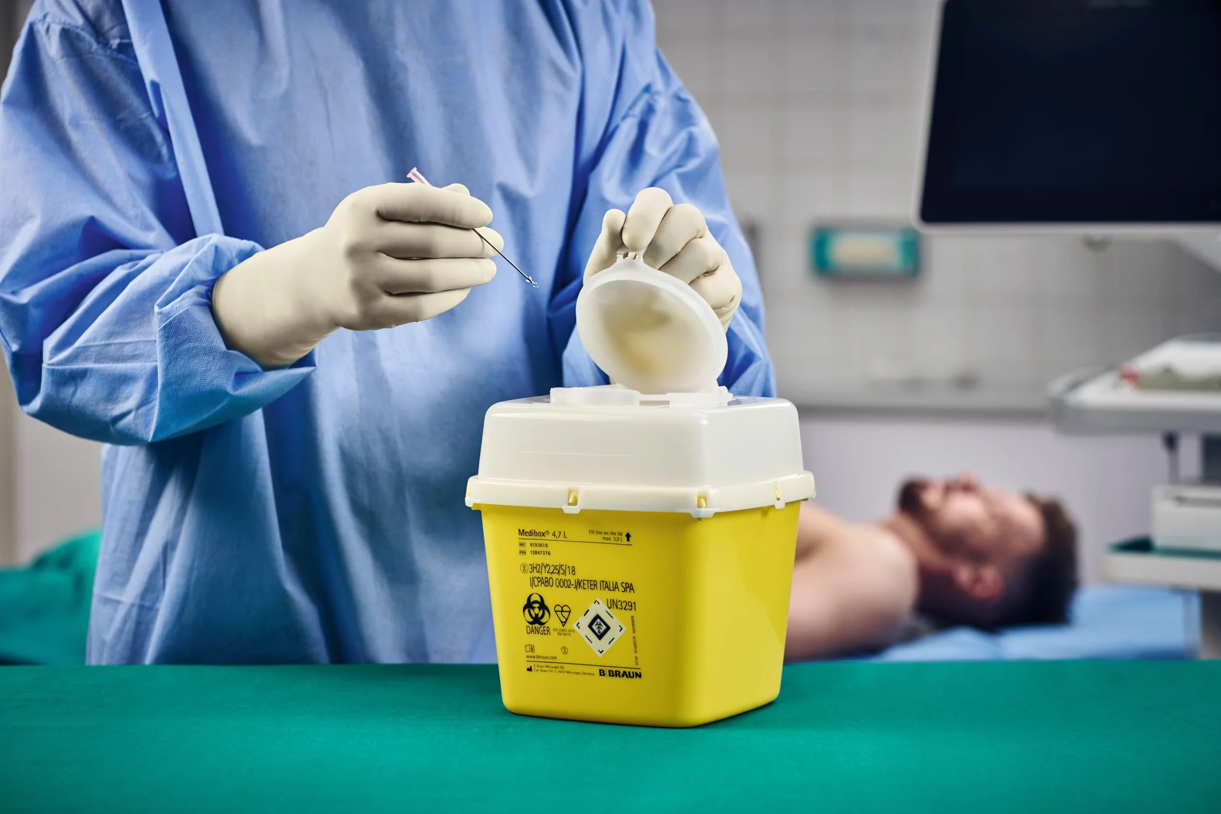 Contenitore per rifiuti da 2,4 litri oggetti appuntiti medico