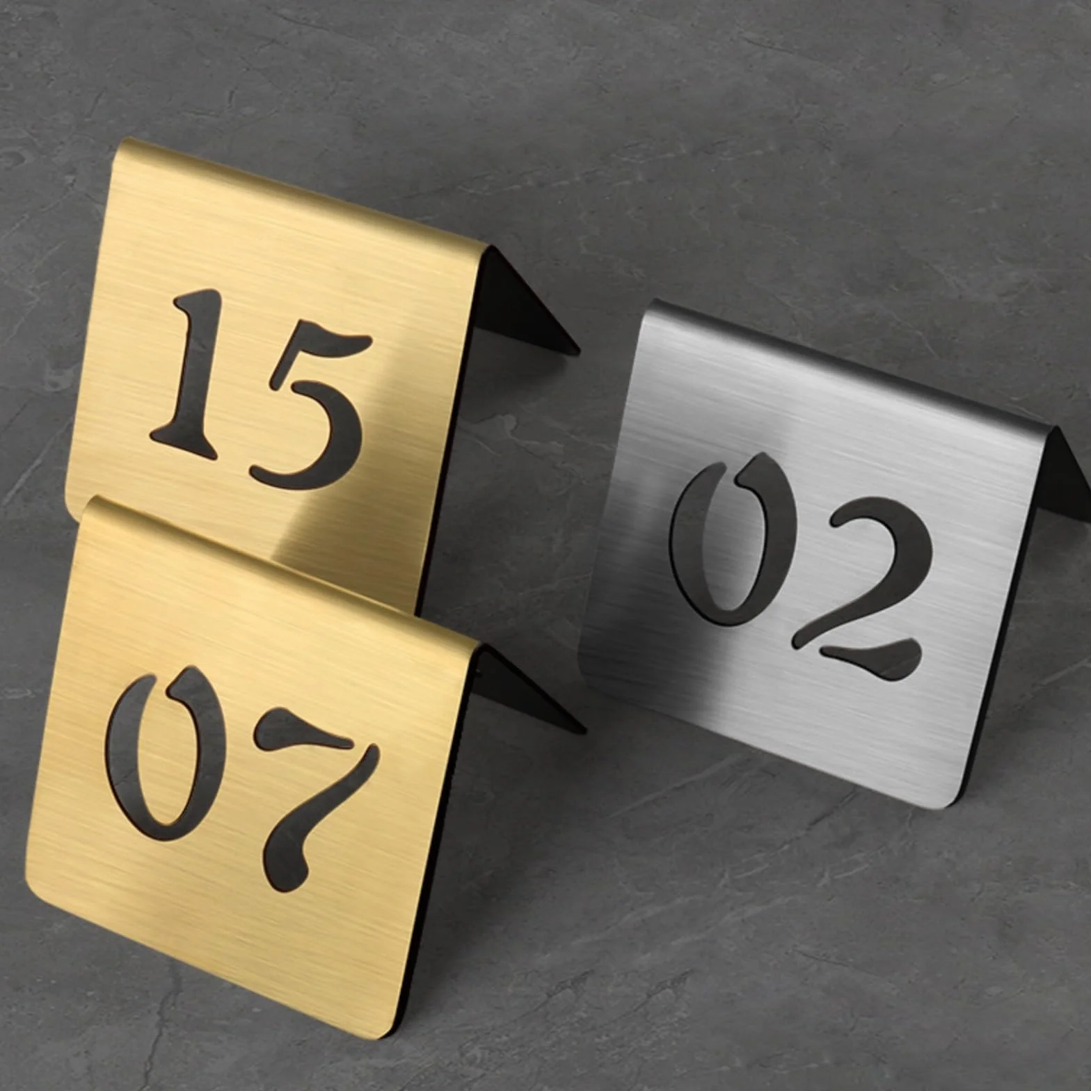 Numeri Tavoli Ristorante Tabella Da Tenda In Acciaio Inossidabile Tavolo Segno, 1-50 Doppio Lato Numeri, Carte Segni Numeri per Ristoranti, Bar, Bar, Bar, Caffè, Numeri Carte Da Tavolo(Gold 6cm,1-5)