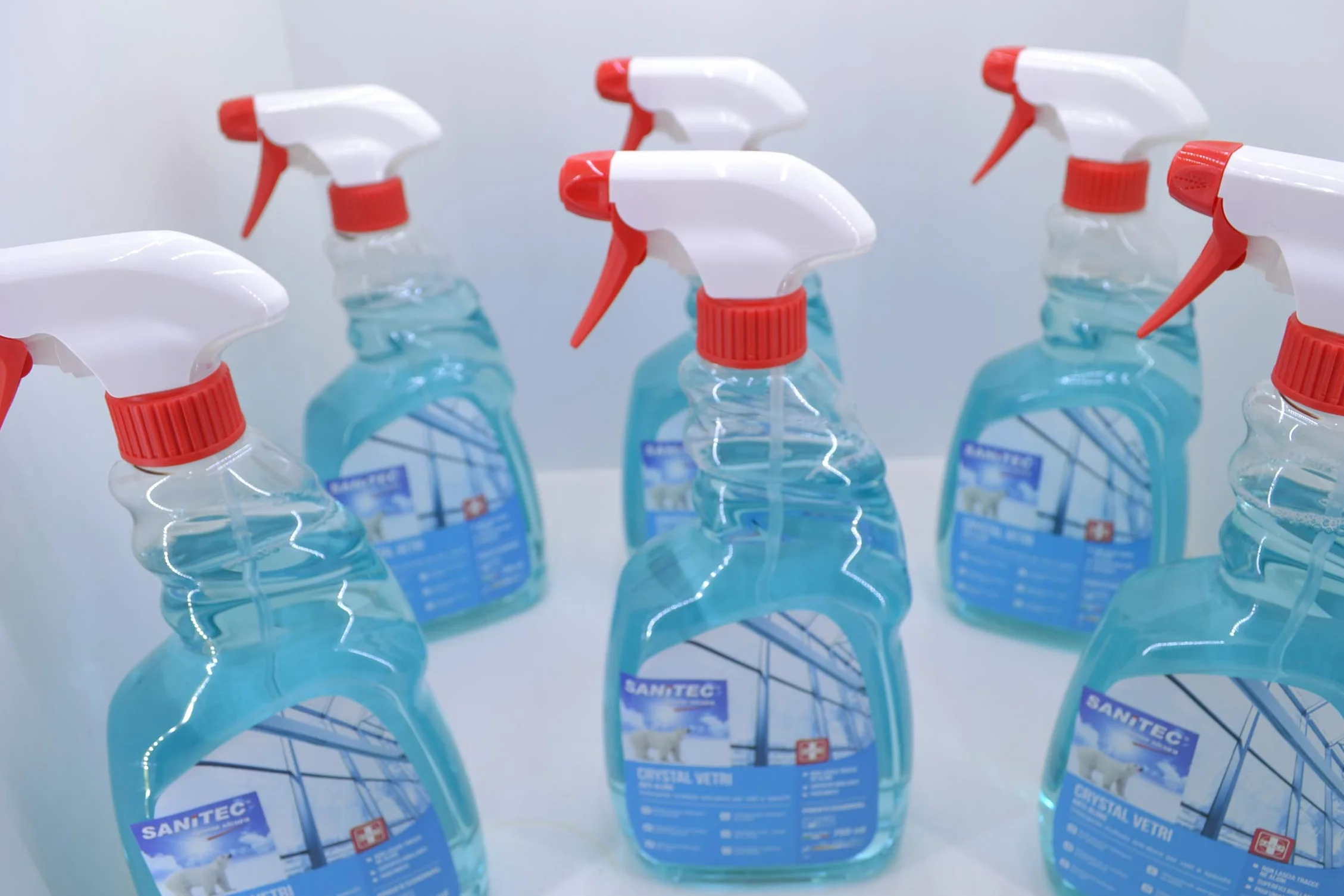 Sanitec detergente professionale vetri Crystal Vetri 750ml cartone 6pz Anti-Alone