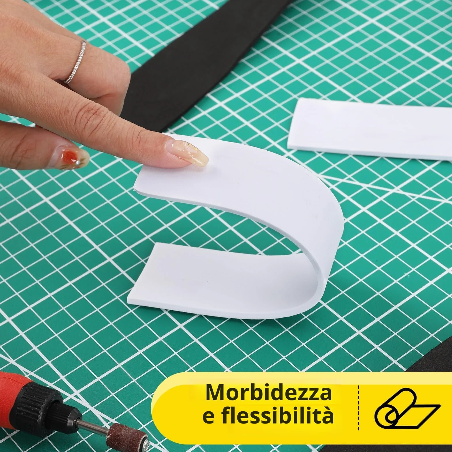 Eva Foam Bianca 1mm 34x124.5cm Alta Densità 86kg/m3 per Cosplay Fai da Te