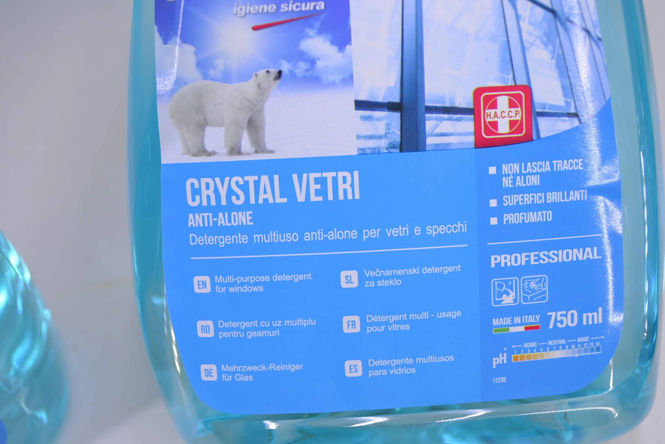 Sanitec detergente professionale vetri Crystal Vetri 750ml cartone 6pz Anti-Alone