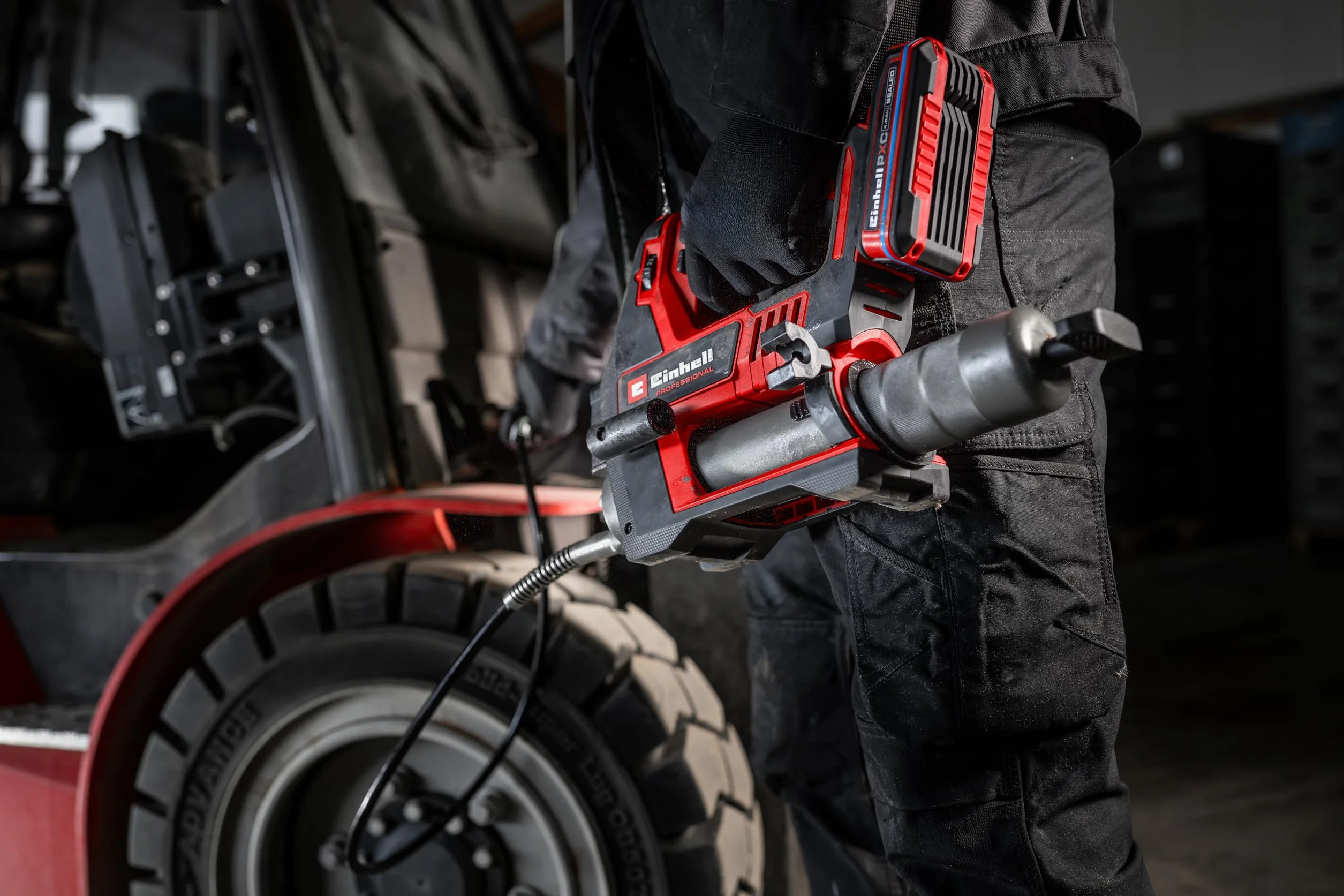 Einhell Professional TP-GR 18/690 Li Ingrassatore a batteria 18 V 690 bar