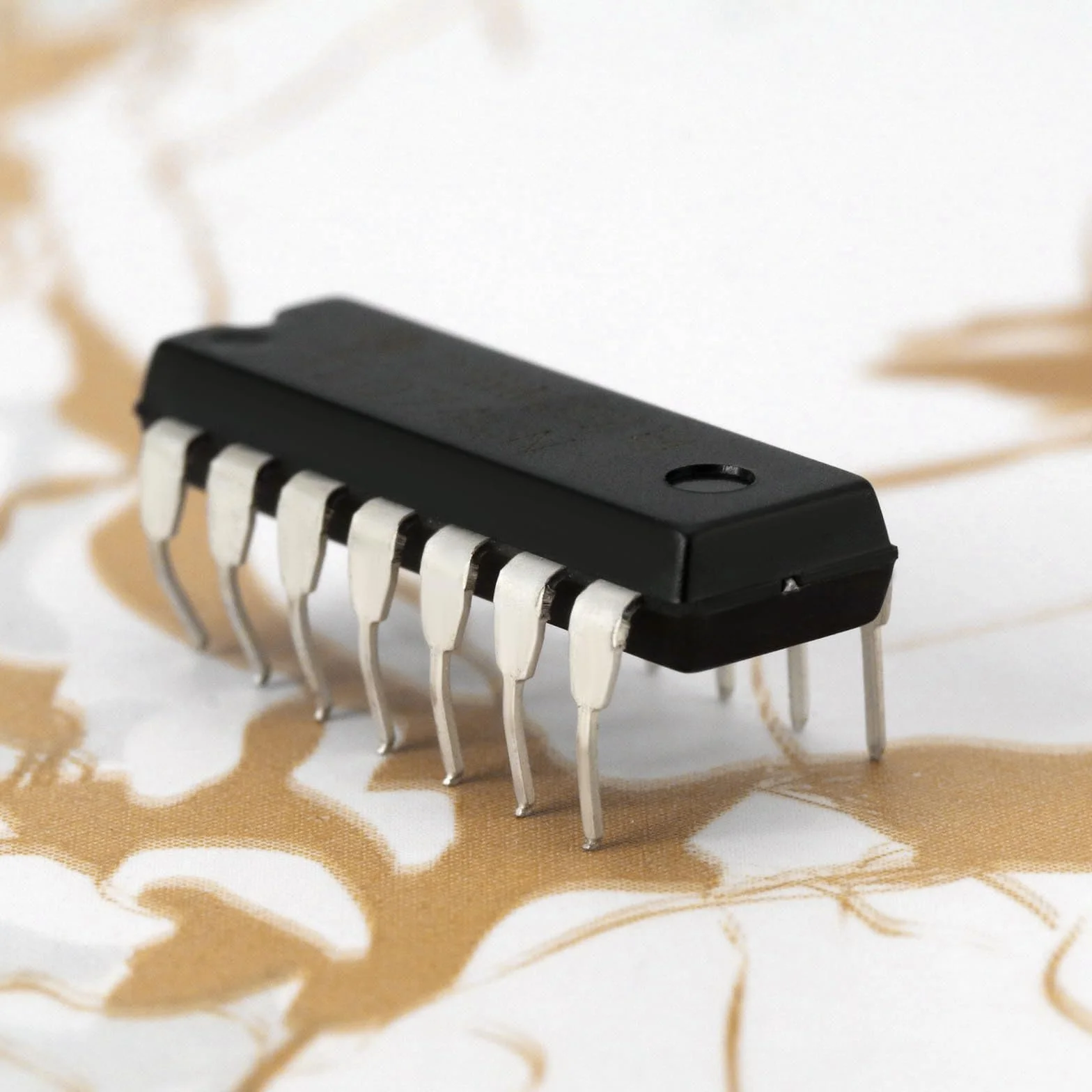 OTOTEC TL074CN Amplificatore Operazionale Chip IC DIP-14 JFET Basso Rumore