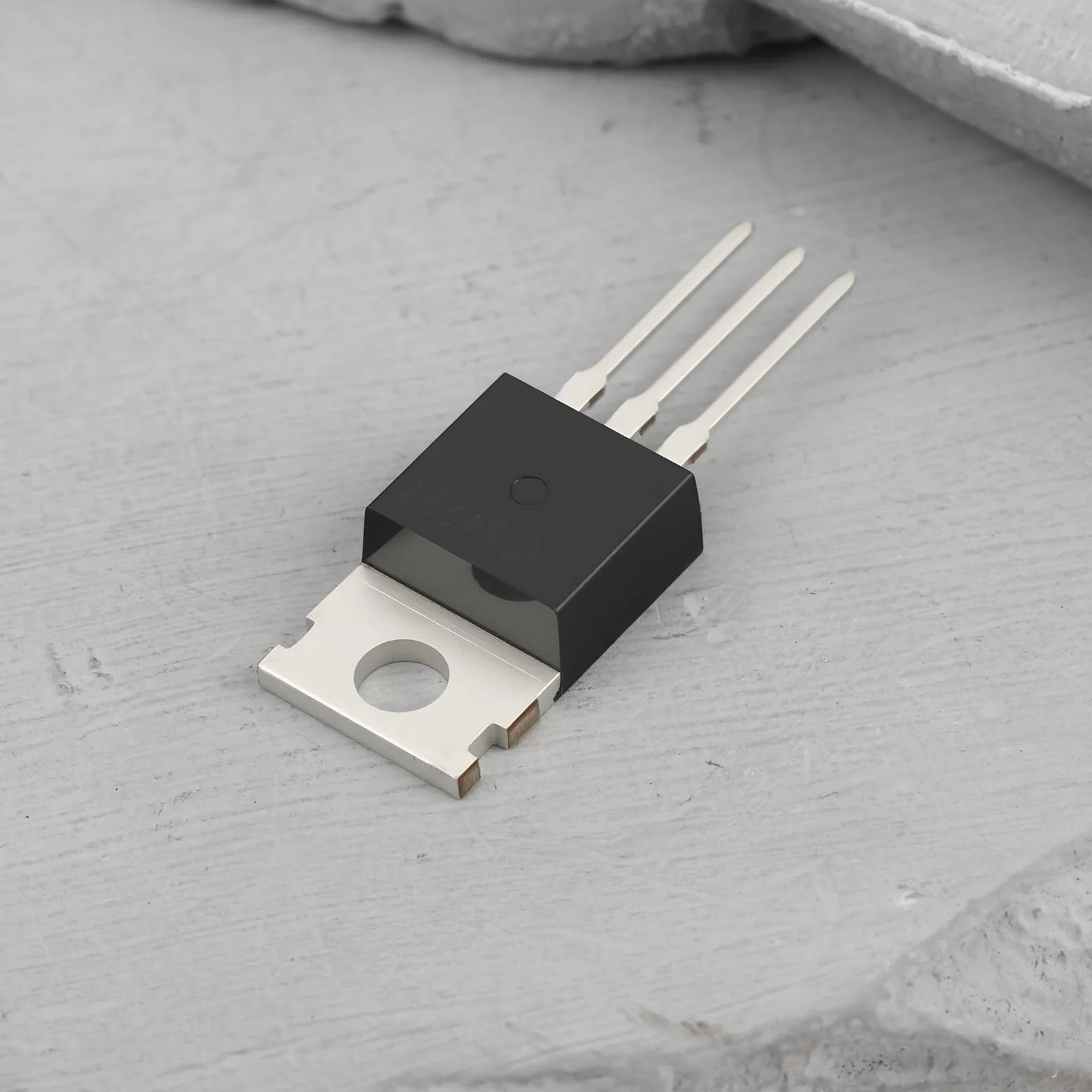 IRFB4227 Transistor MOSFET Di Potenza A Canale N TO-220 200 V 65 A