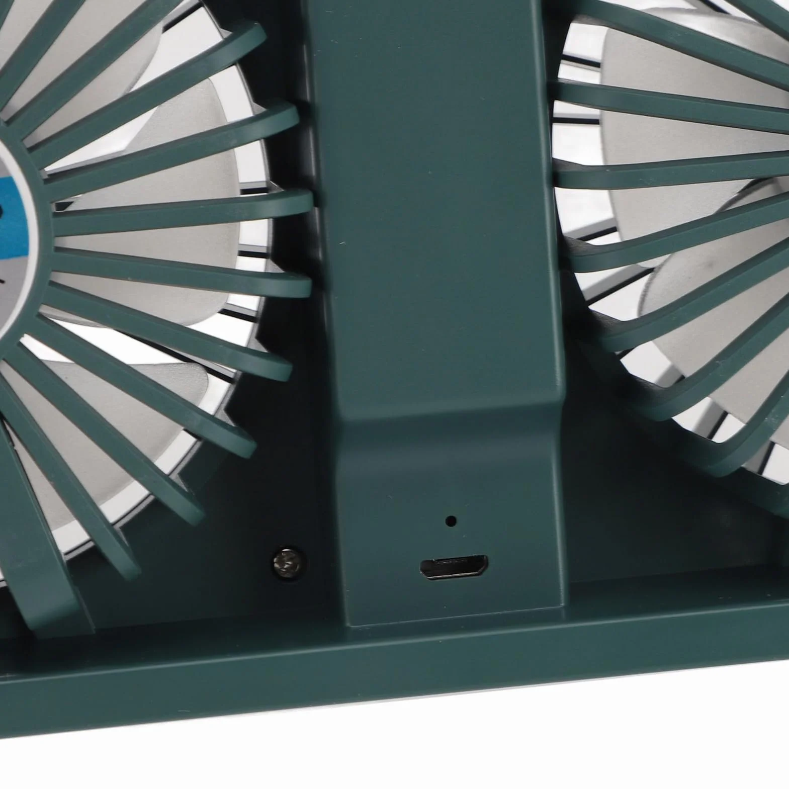 Ventilatore solare 20 W Dog Hill Fan Protesp per cantine garage stabile casette cani