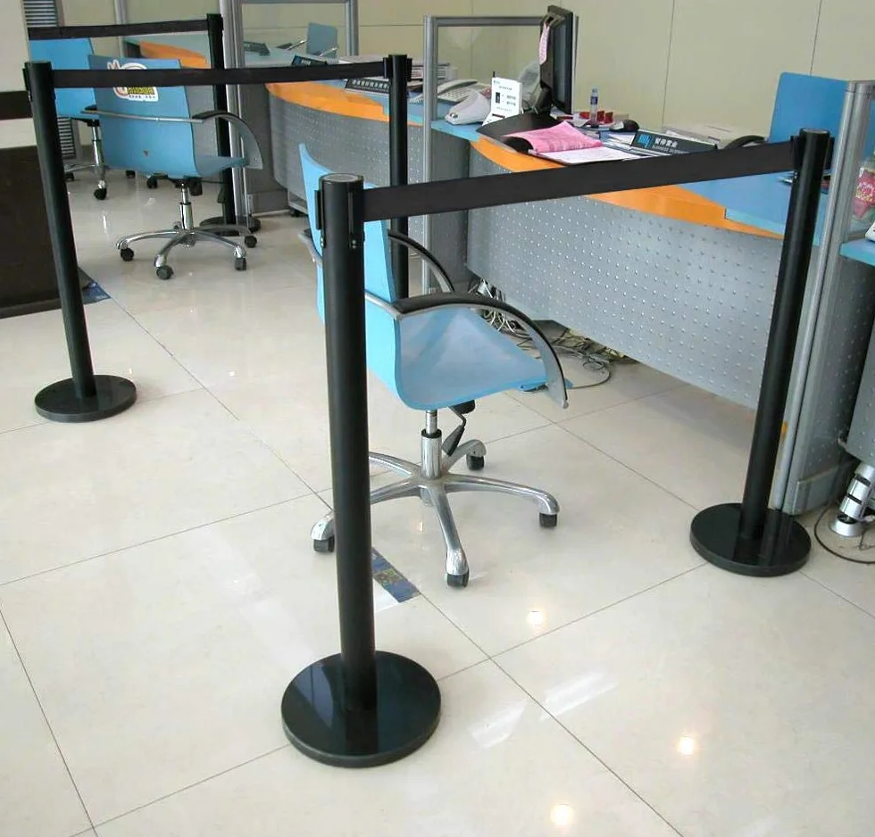 Yaheetech 2 Paletti Delimitazione Spazi Colonnine Segnapercorso con Nastri Retrattili 2 Metri Altezza 92 cm Transenne Eliminacode Separacode Neri