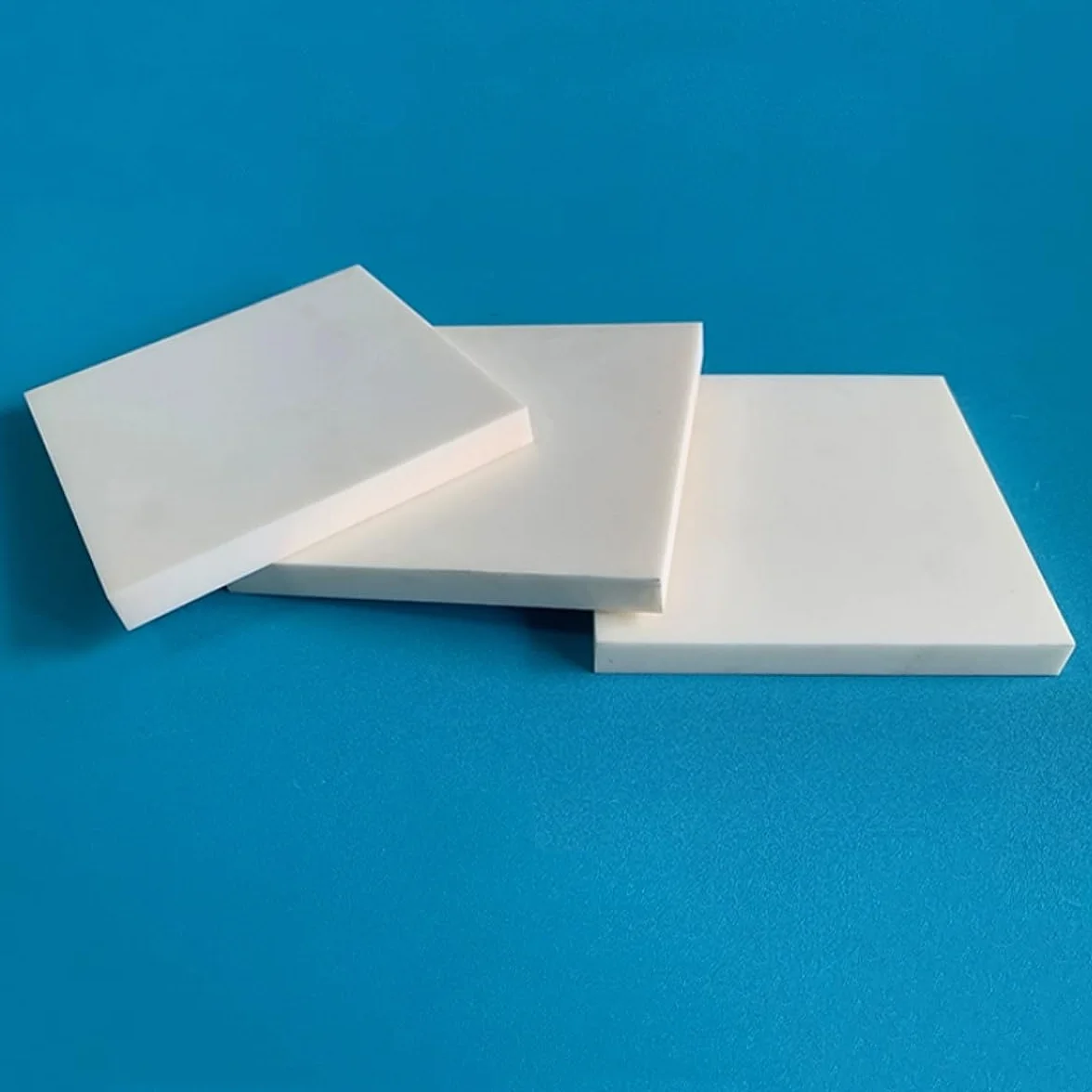 Lastra di ceramica di allumina 99% Piastra isolante alta temperatura 3mm x 120mm x 120mm