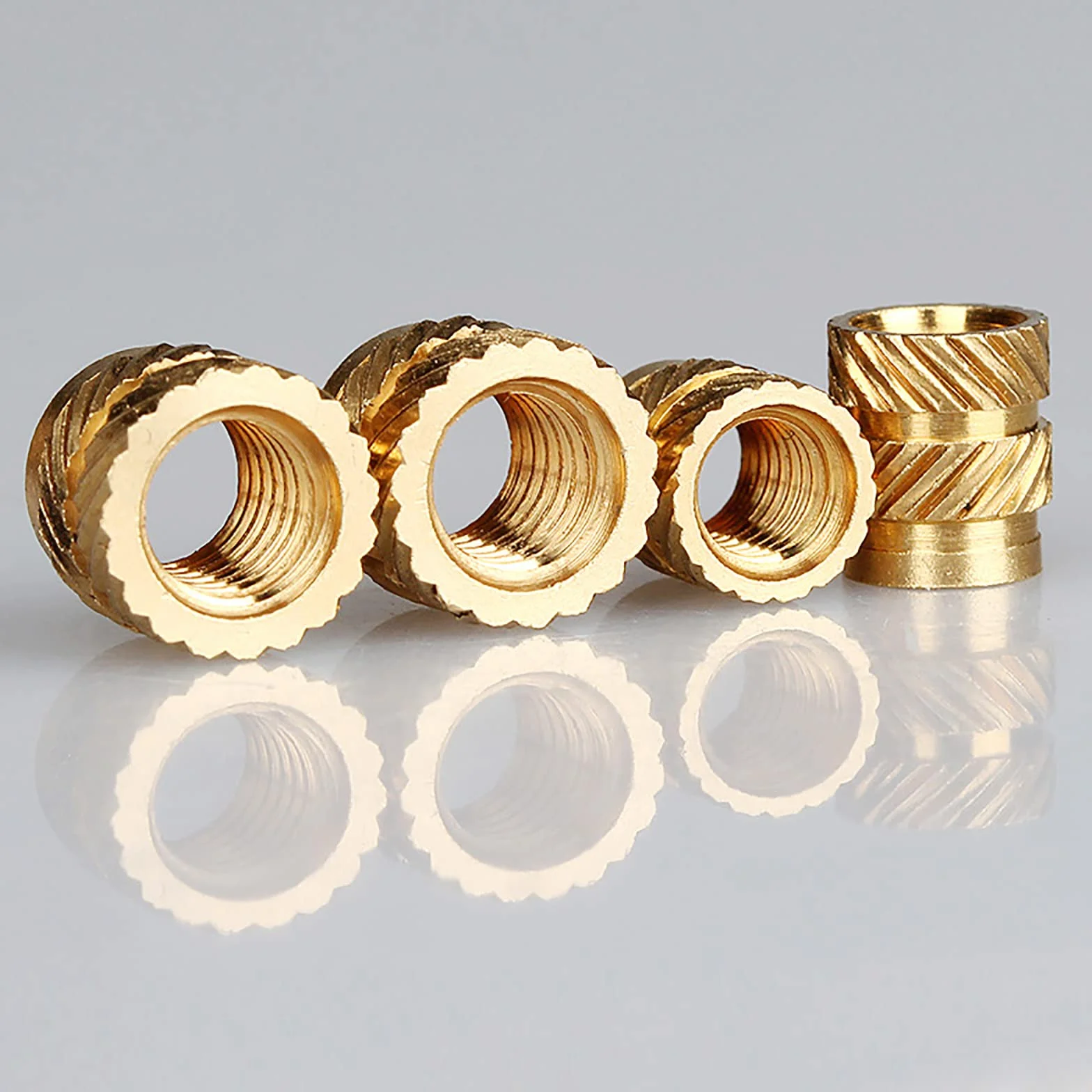 FENGYING 20 Pezzi Inserto Filettato M4, Boccola Filettata in Ottone Zigrinato, per Stampante 3D