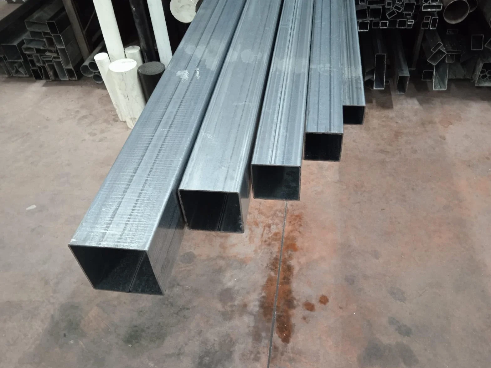 Ferro zincato tubolare quadrato S235JR 35x35x2mm 1m confezione 3 barre