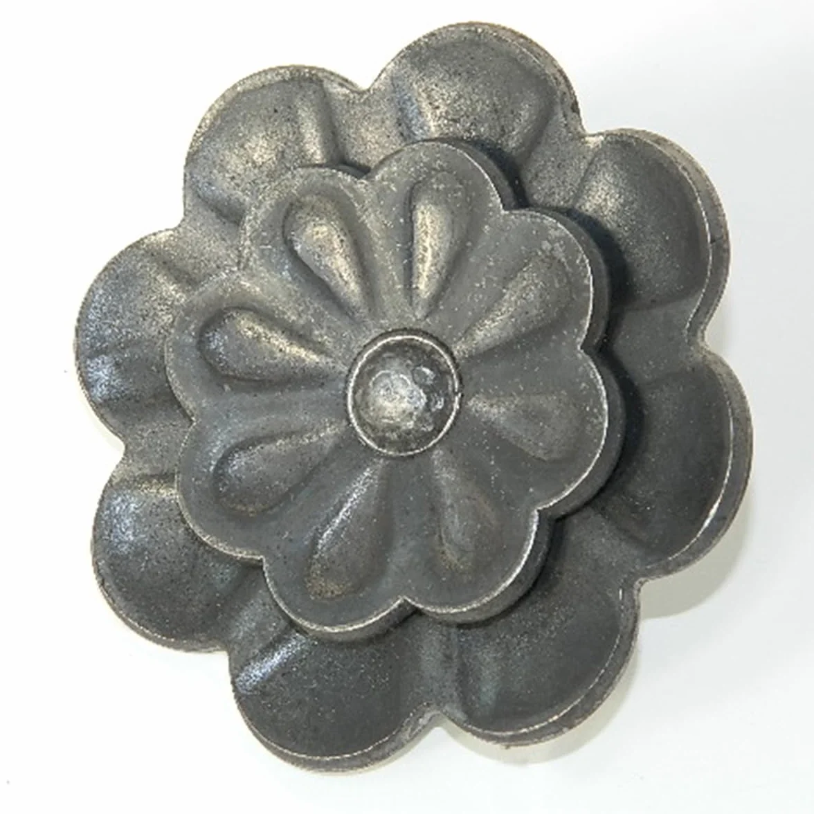 Fiore decorativo in ferro battuto Ø 95 mm spessore 4 mm Set 2 pezzi Made in Italy